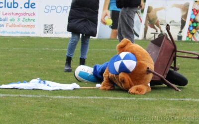 Halbzeitspiel mit Maskottchen „BENNO“