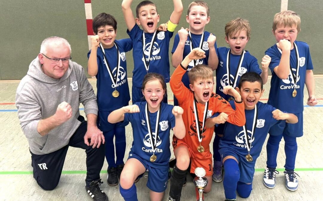 U9-Junioren des FC Deetz feiern ungeschlagenen Turniersieg in Sieversdorf